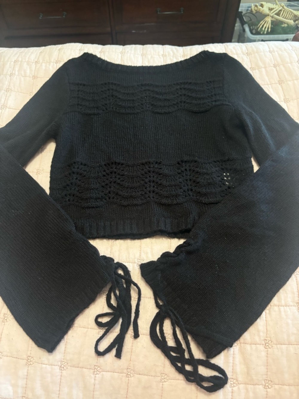 EVERYTHING 10 DOLLARS-Black Sweater PacSun